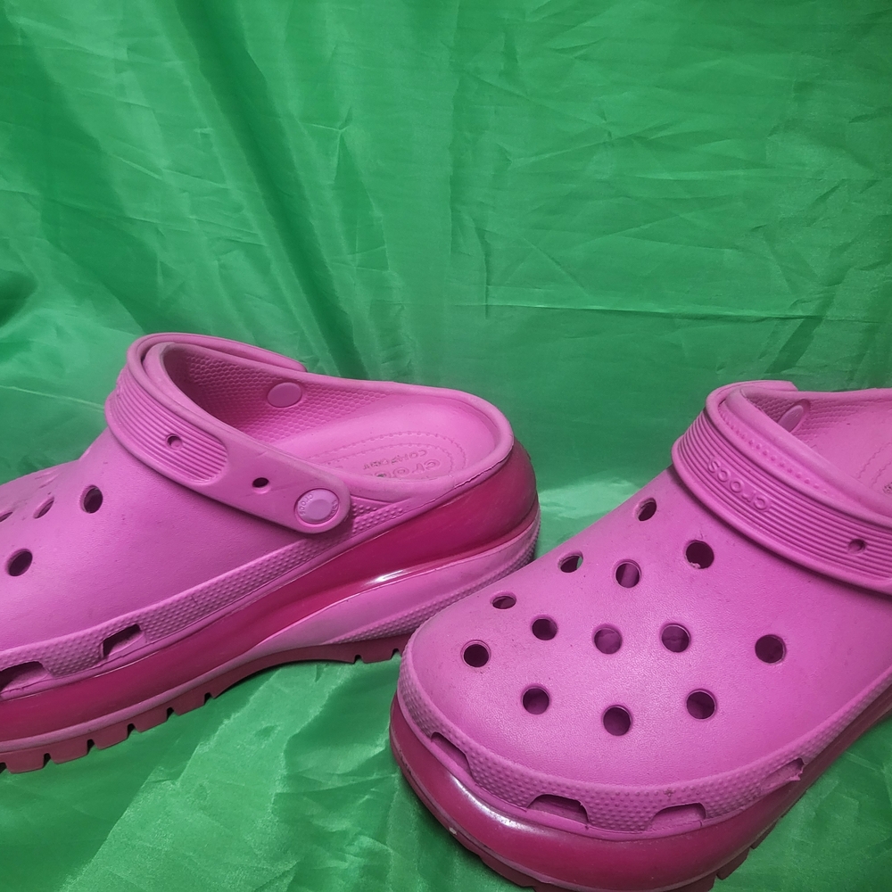 CROCS Pink Mules & Clogs with Signature Ventilation